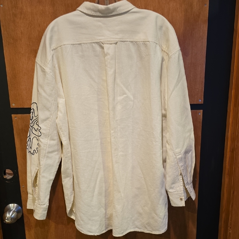 Pilcro Casual Cream Shirt with Black Leaf Pattern - Picture 3 of 6